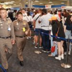 ตม.เสริมเวร-เพิ่มคน ลุยแก้แถมยาวสนามบิน คนไทยใช้ช่องอัตโนมัติ 20 วิฯผ่านฉลุย