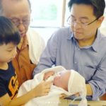 เมย์ มาริษา คลอดลูกคนที่ 3 แล้ว ตั้งชื่อ น้องมาคิน ครอบครัวโหลทองอบอุ่น