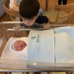 เมย์ มาริษา คลอดลูกคนที่ 3 แล้ว ตั้งชื่อ น้องมาคิน ครอบครัวโหลทองอบอุ่น