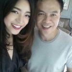 ไม่ซื่อสัตย์วิวาห์พัง หมู ดิลก ร่ำไห้ ไม่คิด เมียไม่มีต้นทุน ขายของตามห้าง ทำรู้จักรักแท้!