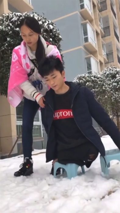 ฉันจะเป็นขาให้คุณเอง
