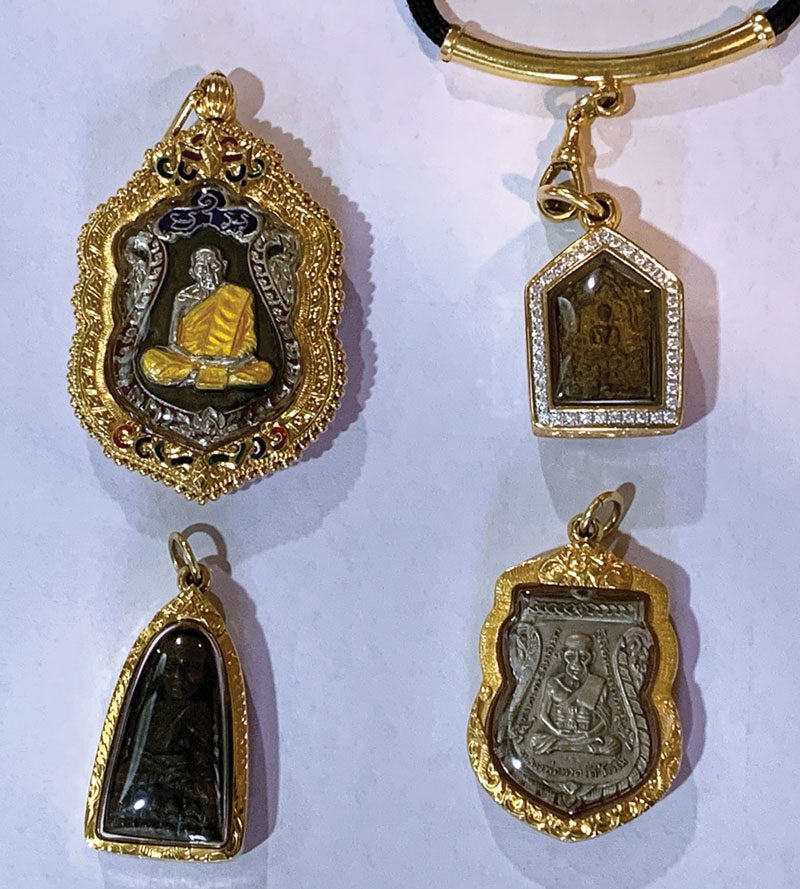 หลวงปู่ทวด-หลวงปู่ทิม คู่คอสัญชัย โลจนะรุ่งสิริ