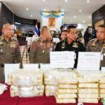 ‘บิ๊กอวบ’ แถลงจับยา1.5ล.เม็ด-รวบสาวพีอาร์เงินล้าน แฉวิธีขนใหม่ ยาบ้าอัดแผ่น