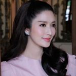 น้องปีใหม่ สายหวาน ภาพน่ารัก ลูกสาว ก้มกราบ แม่แอฟ งดงามมาก(คลิป)