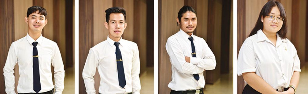 งานสลักผสานใบตอง