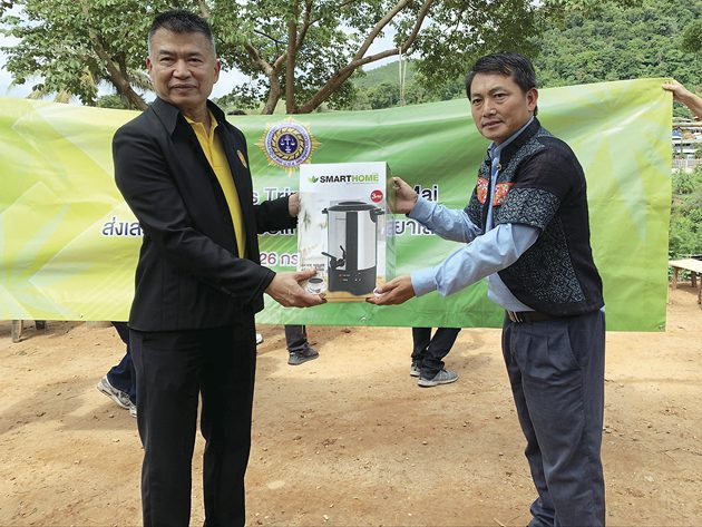 ป.ป.ส.พาทัวร์ไร่กัญชงรับปลดล็อกยาเสพติดดันเป็น‘พืชเศรษฐกิจ’
