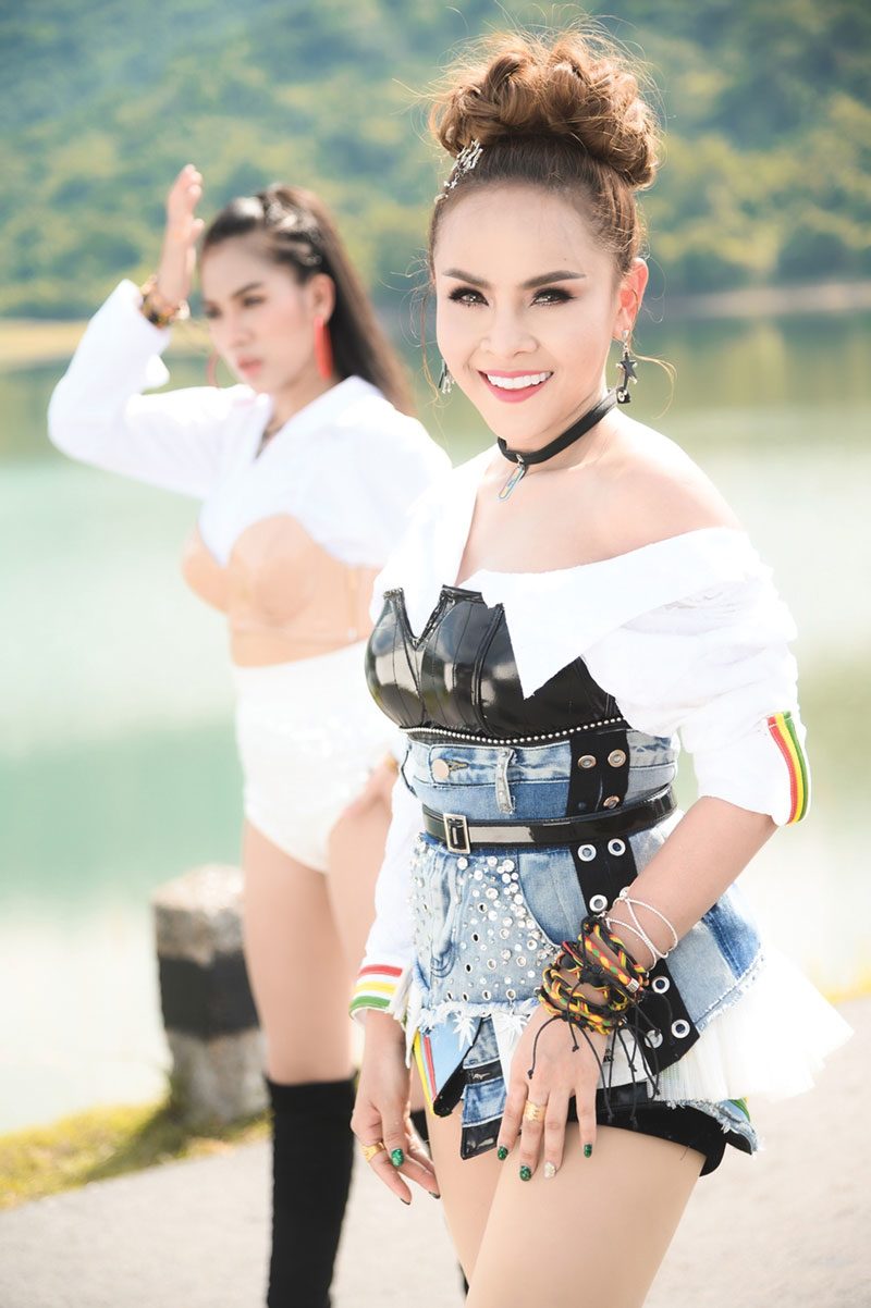 ‘อ๊อฟ ดอกฟ้า’โร่แก้บน