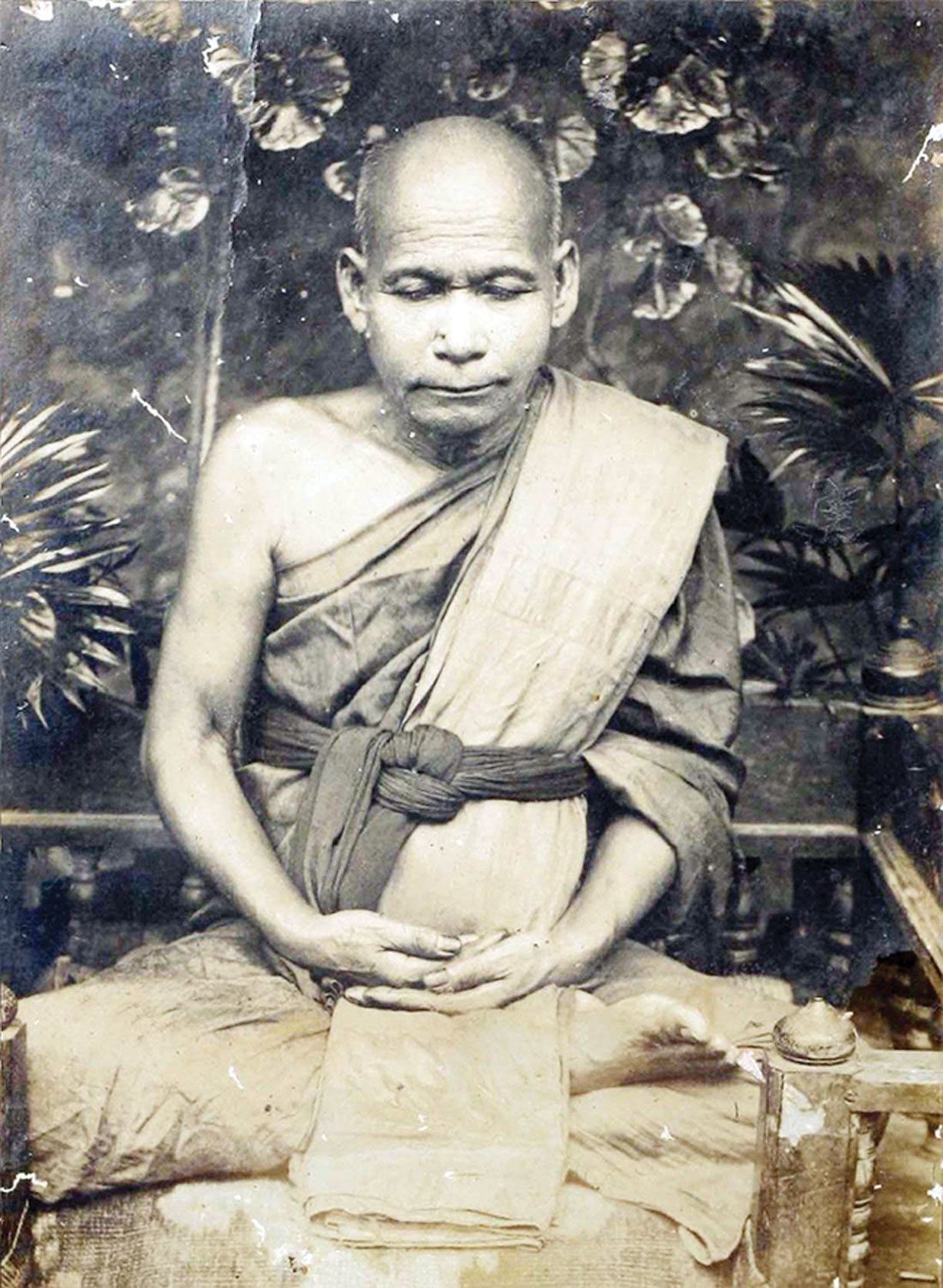 หลวงพ่อเหลือ นันทสาโร