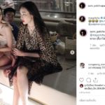 อั้ม เดินลงบันได ชาวเน็ตแห่ดูคลิปวน จะล้านวิว - พก ช่างภาพข้างกาย ไม่กล้าว่า!