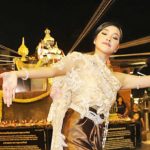 ‘เกรซ นรินทร’ มิสไทยแลนด์เวิลด์ รำแก้บน ถวายองค์พ่อราหู - พระพิฆเนศ(คลิป)