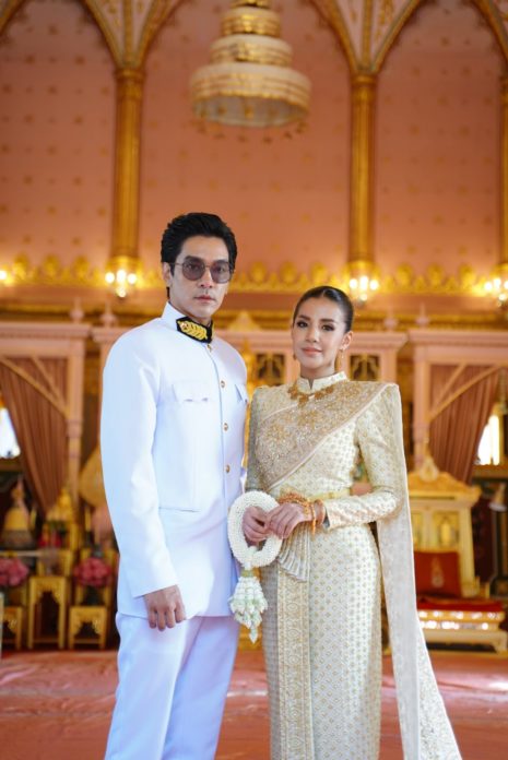 ดีเจแมน-ใบเตย เฝ้าสังฆราช