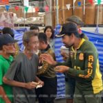 บิณฑ์ ลุยแจกเงินชาวอุบลฯต่อ เผยยอดบริจาคเฉียด 400 ล้านแล้ว!