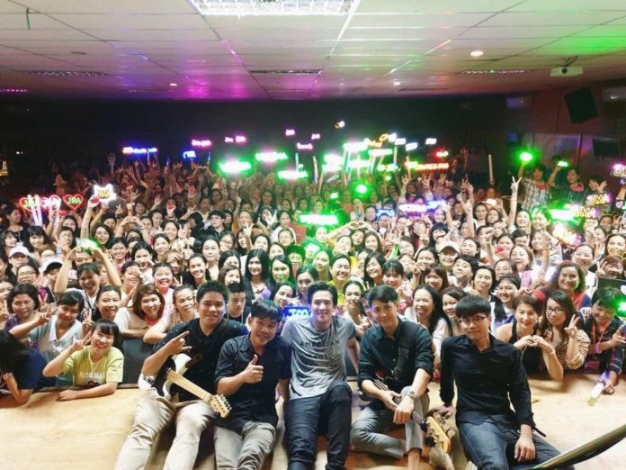 เจมส์ มาร์