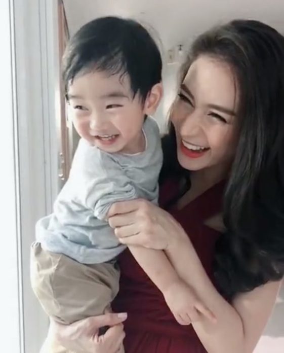 ดิ้นไม่หยุด ดิ้นไม่หยุด
