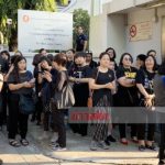 กรุงเทพคริสเตียนระอุ! ผู้ปกครอง-ศิษย์เก่าแต่งดำชุมนุมใหญ่ จี้แจงปมเด้งอดีตผอ.
