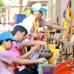 นิสิตจุฬาฯร่วมกิจกรรม จิตอาสาพระราชทาน 904 วปร. ฟื้นฟูผู้ประสบภัยจ.อุบลฯ