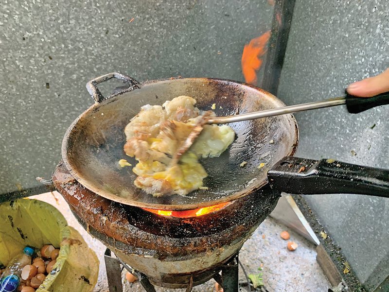 ก๋วยเตี๋ยวคั่วไก่