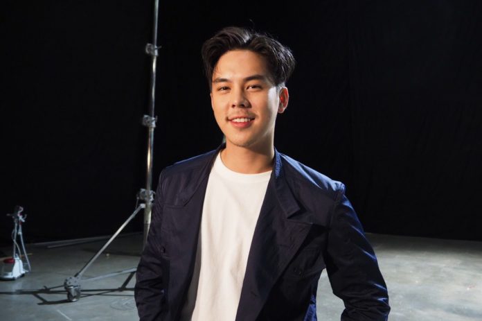 พีช 