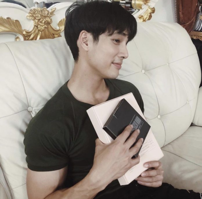 แกรนด์