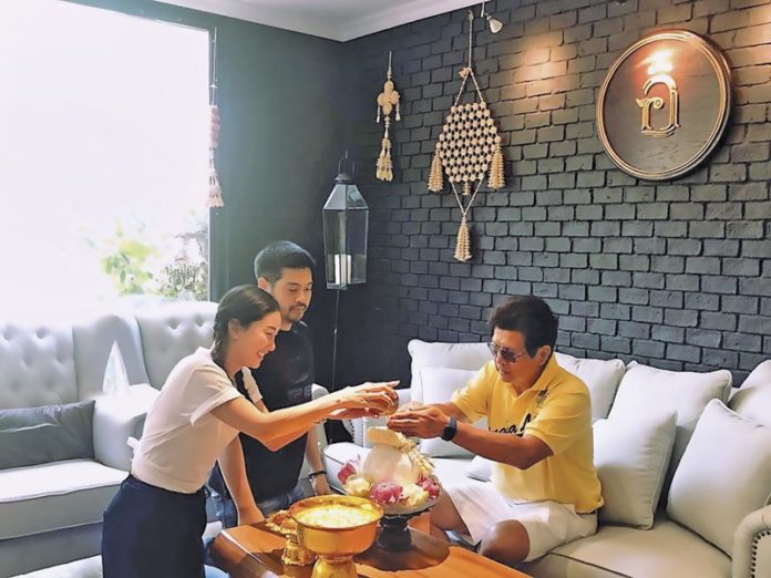 ‘นุ่น’ใช้ชีวิตให้มีความสุข สนุกกับการได้เรียนรู้สิ่งใหม่ : บันเทิง