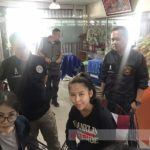 เปิดนาทีบุกจับ แม่มณี-แฟนหนุ่ม เท้าแชร์ลวงโลกหนีซุกห้องเช่าสัตหีบ