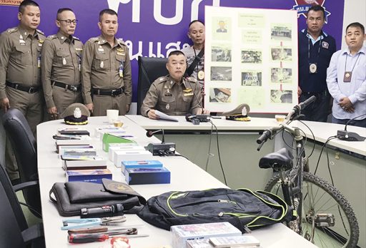 ผ่าเบื้องหลังปิดคดีโจรแสบ เจาะเพดานโรยตัวฉกมือถือ กวาดเรียบ2ร้าน-80เครื่อง