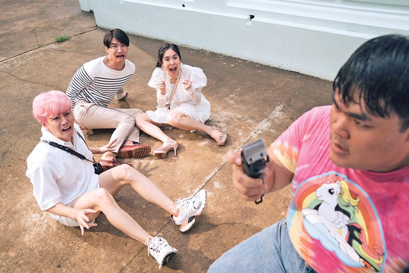 ‘ชมพู่’ จัดเต็ม