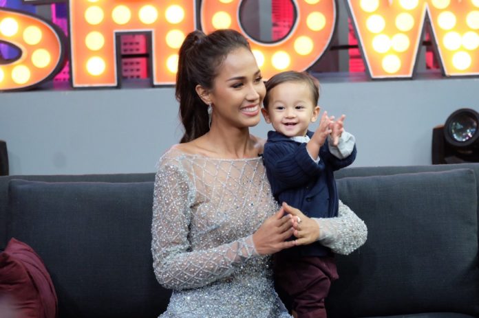 ช็อก! เมญ่า ช็อก! เมญ่า