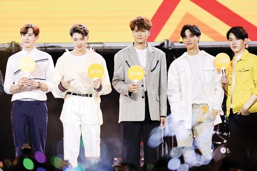 ‘คุณ-มีน’นำทีม 6 หล่อชวนฝันร่วม‘กรี๊ดเดย์’ แฟนๆฟินกิจกรรมพิเศษที่ Viu จัดให้สมาชิก
