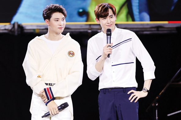 ‘คุณ-มีน’นำทีม 6 หล่อชวนฝันร่วม‘กรี๊ดเดย์’ แฟนๆฟินกิจกรรมพิเศษที่ Viu จัดให้สมาชิก