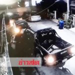 กระบะหัวร้อนโผล่แล้ว! เคลียร์ชนเก๋งถอยเสยซ้ำ รับโมโหแทนเพื่อนถอยเข้าบ้านไม่ได้(คลิป)