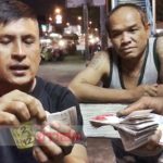 หวยใครหาย! หนุ่มเมืองชล ขึ้นโรงพักตามหาเจ้าของ หลังเก็บลอตเตอรี่ได้ 101ใบ