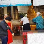 เห็นเลขชัดๆ! แห่ขอโชค เรือโบราณ วัดดังพะเยา เผย ครูบาเจ้าศรีวิชัย เคยมาสร้าง