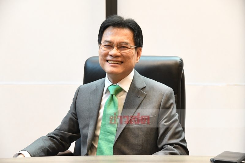 นายจุรินทร์ ลักษณวิศิษฏ์ รองนายกรัฐมนตรี
