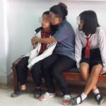 ด่วน! จับหนุ่มวัย18 ขับกระบะบุก ฉุดเด็กหญิงม.3 ญาติฮือประชาทัณฑ์ แม่โผกอดลูก