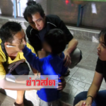 ทิ้งลูกน้อยนั่งร้องไห้โดดเดียว! อนาถใจด.ญ.4ขวบนั่งร้องไห้ปลุกพ่อ เมาหนักหลับหน้าห้องน้ำ