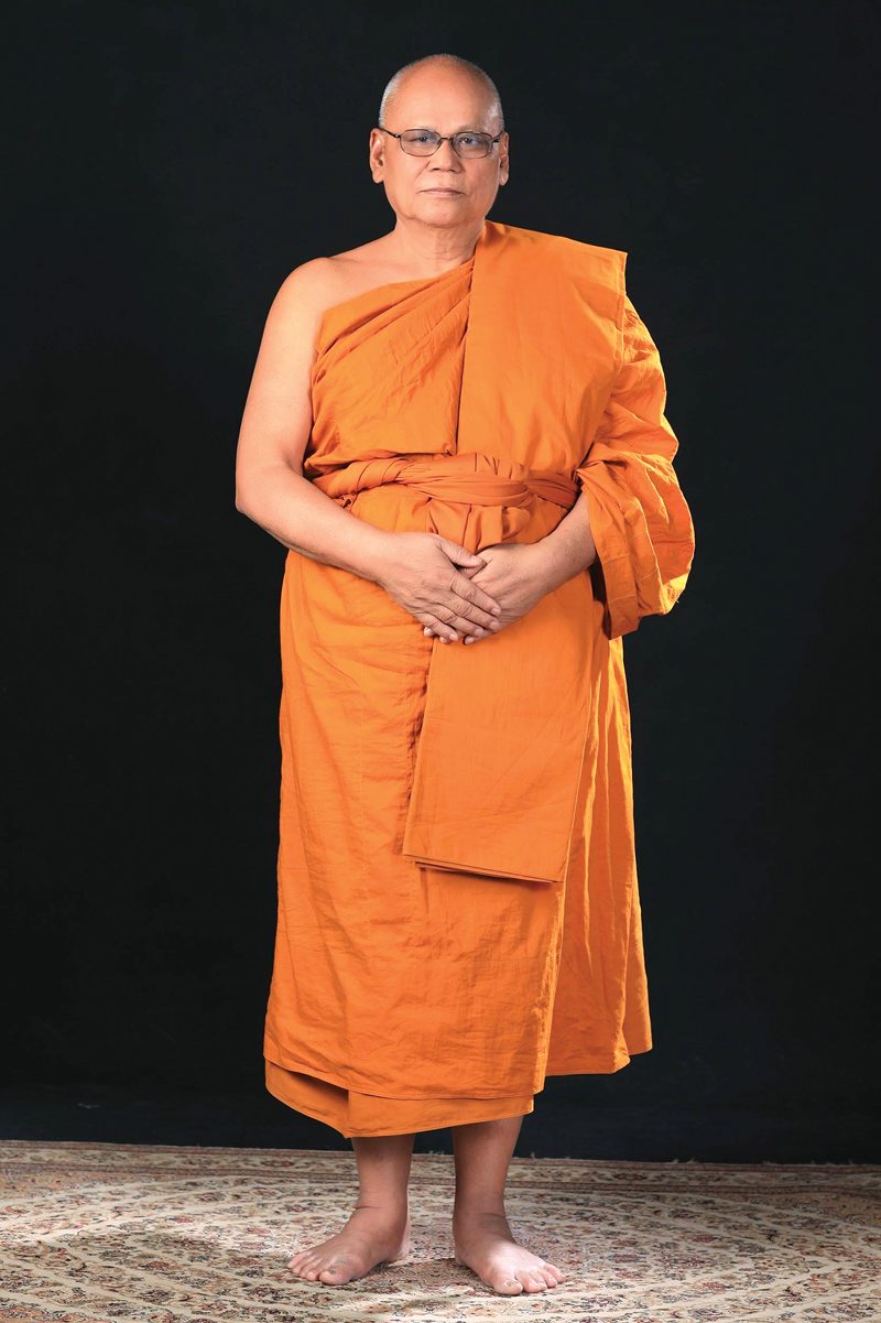 สิ้นพระเถระ
