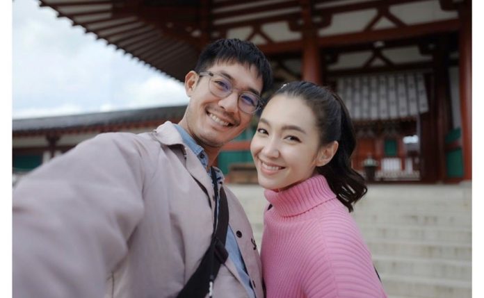 ให้มันเป็นสีชมพู