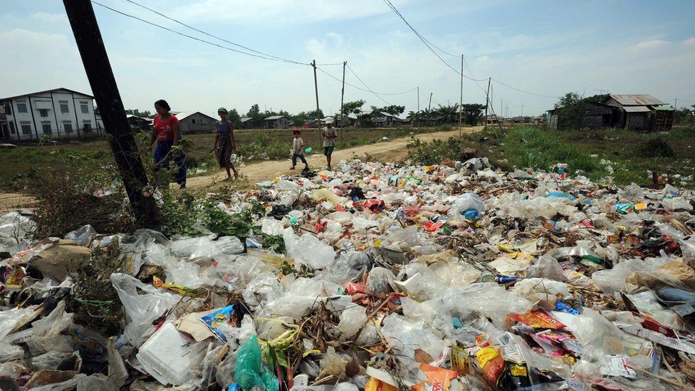 အမှိုက်တပိဿာ တထုပ်လာပေးရင် အနွေးထည်တထည်ပေး