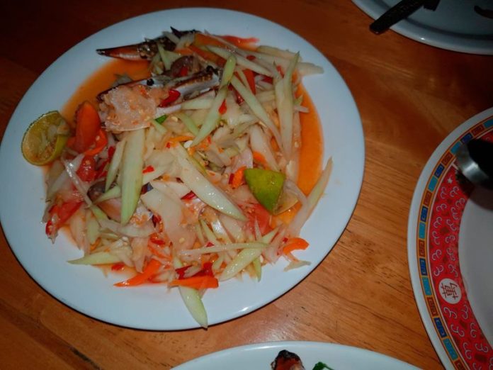 กุ้ง-ปลาสดๆจากแม่น้ำ ครัวบ้านแคน ปราจีนบุรี : อิ่มอร่อย