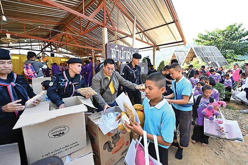 มูลนิธิพุทธสุวัณณภูมิมอบผ้าห่ม