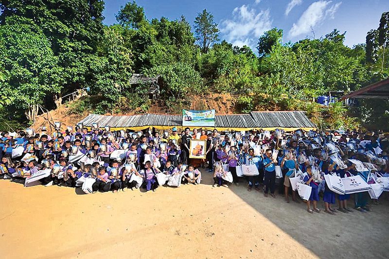 มูลนิธิพุทธสุวัณณภูมิมอบผ้าห่ม