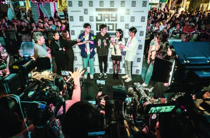 ‘เจ’นำร่องพา‘3เจ้า’