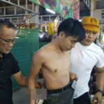 ตม.นนทบุรี จับต่างด้าวกลางตลาดบางใหญ่ ไม่มีใบอนุญาตทำงาน คาแผงผัก