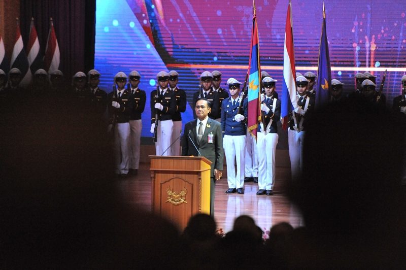 พล.อ.ประยุทธ์ จันทร์โอชา นายกรัฐมนตรี บนเวทีงานเกียรติยศจักรดาวปี 2563