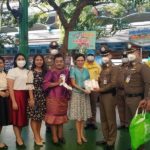 ตร.ประชาชื่น แจกหน้ากากอนามัย นักเรียนประชานิเวศน์ รณรงค์ป้องกันฝุ่นพิษ