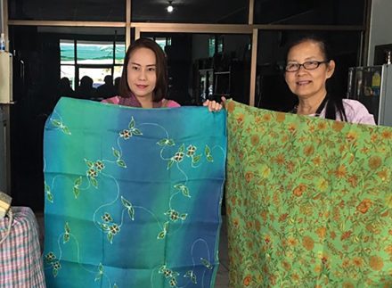 ผ้าไหมไทยเพิ่มมูลค่าชุมชนจูงใจท่องเที่ยววิถีเมืองรอง