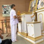 เปิดภาพ พระโจ๊ก ปฏิบัติธรรม-บิณฑบาตที่อินเดีย หลังลาบวชทดแทนคุณพ่อแม่