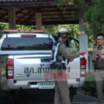 เมียช็อก! อดีตนายทหาร เครียดจัด ผูกคอ-ยิงตัวซ้ำดับคาบ้าน เผยปมสลด