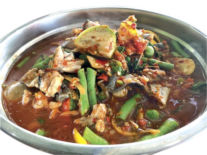 ‘ครัวเจ็ดแยก’นครปฐม รสชาติจัดจ้านทุกเมนู : อิ่มอร่อย